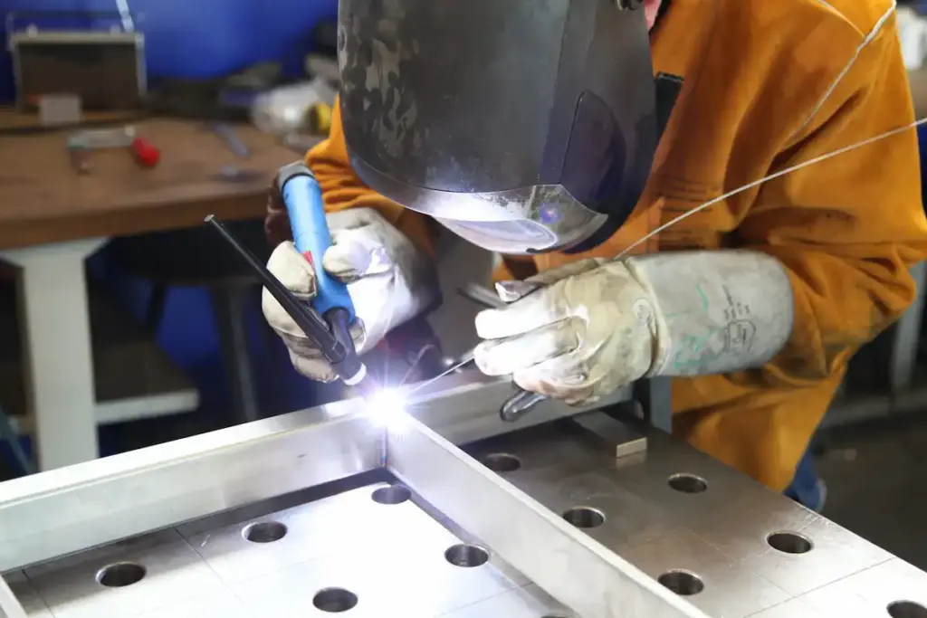 mitsteel-wig-schweißen-metallbau-delbrück